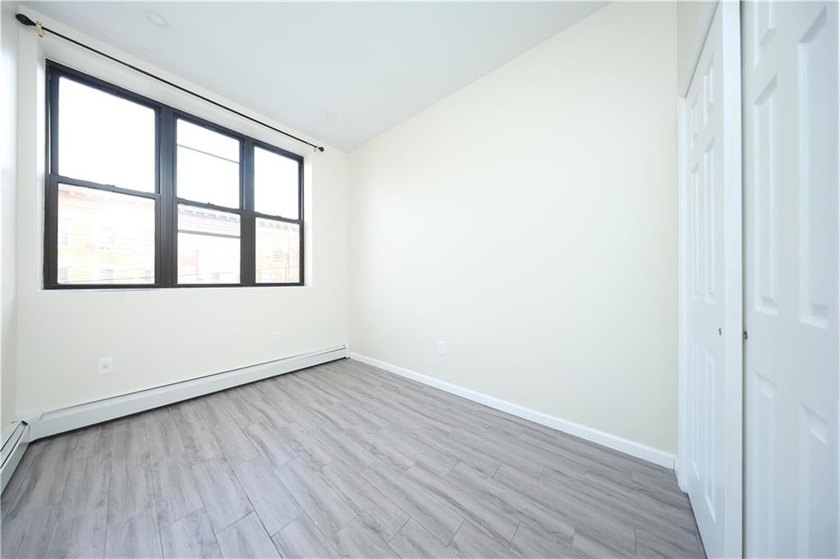 Turn Key Opportunity for Investors! This Extra Large Corner - photo 8