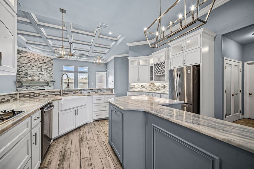 Experience luxury living in this stunning custom-built home - photo 15