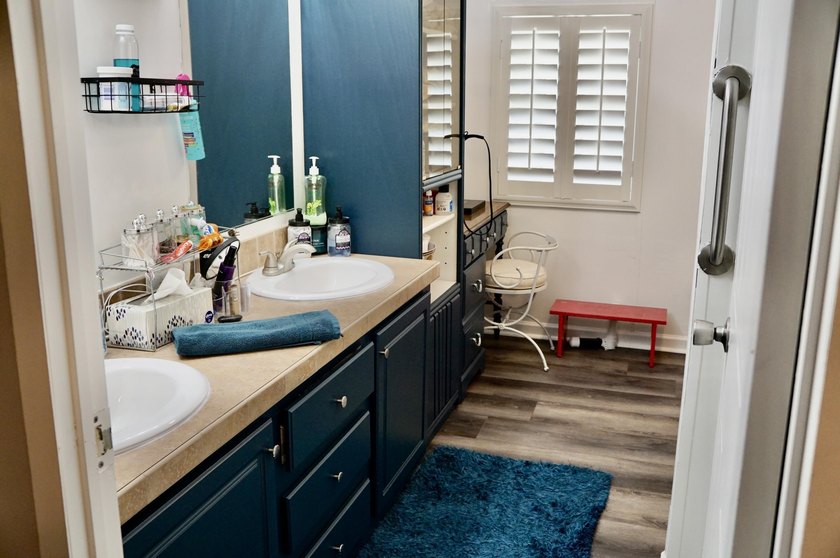 RARE FIND! 3 bedrooms/2 baths. Built in 2006. PET FRIENDLY. 2019 - photo 19