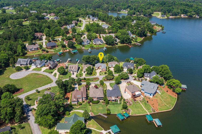 Lakefront Living at Its Finest - Nestled in the prestigious - photo 20