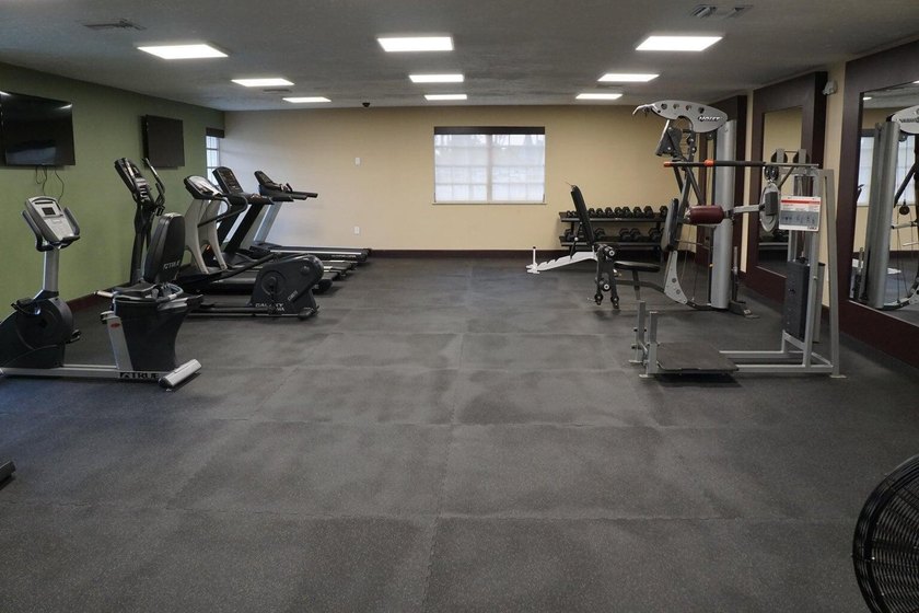 RARE FIND! 3 bedrooms/2 baths. Built in 2006. PET FRIENDLY. 2019 - photo 36