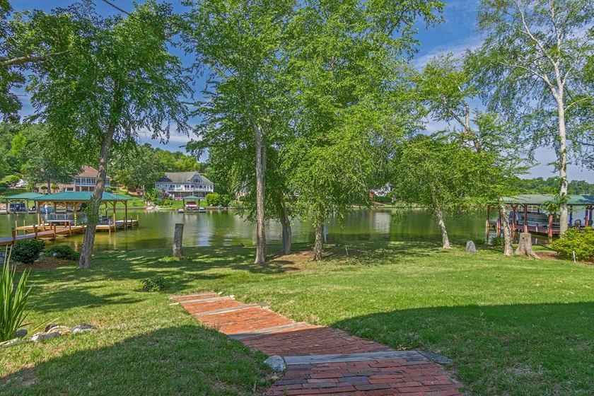 Lakefront Living at Its Finest - Nestled in the prestigious - photo 40
