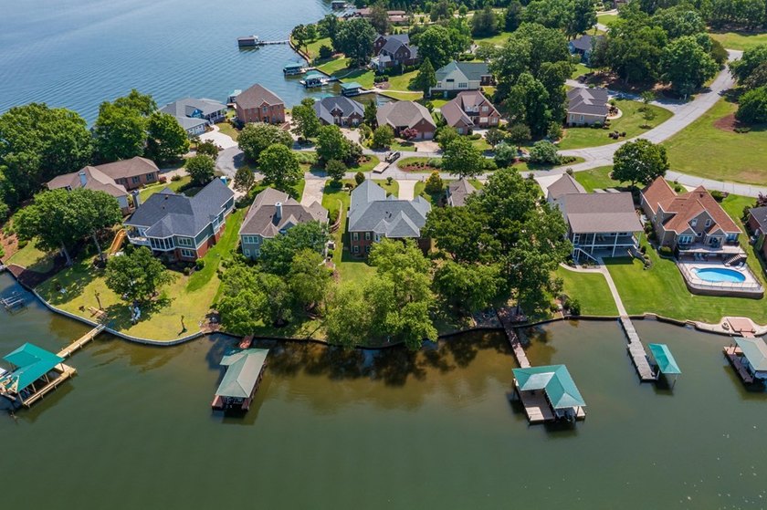 Lakefront Living at Its Finest - Nestled in the prestigious - photo 41