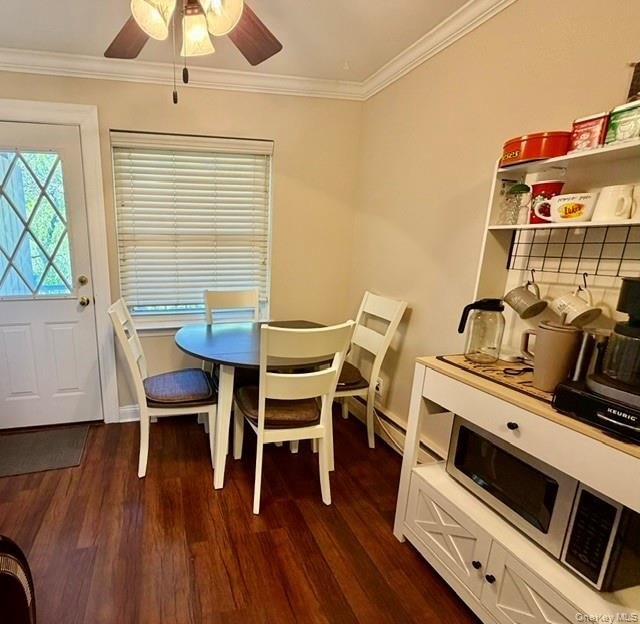 Beautiful County Club Gardens Lower Level Unit Awaits You! This - photo 10
