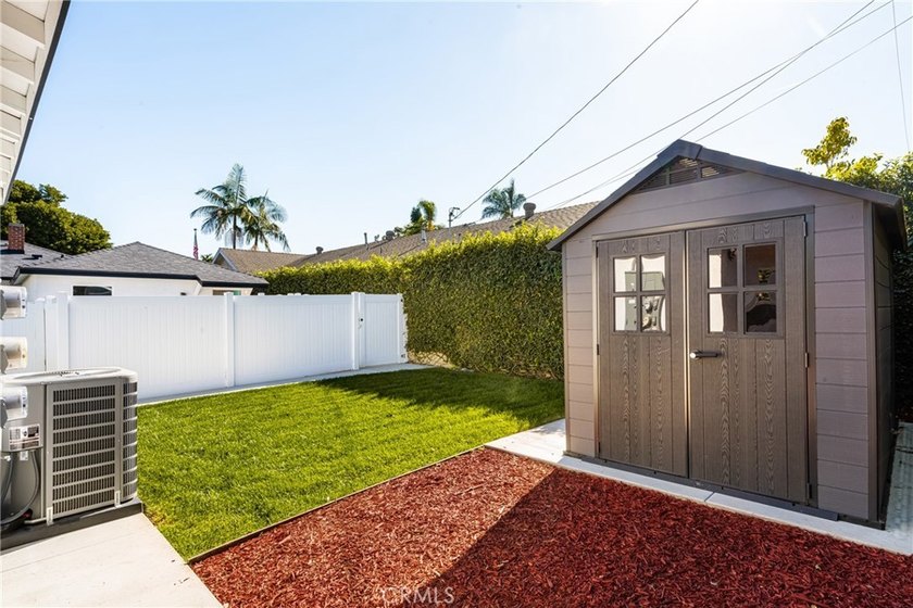 Great Lakewood Village Location. Single Family Residence with a - photo 20