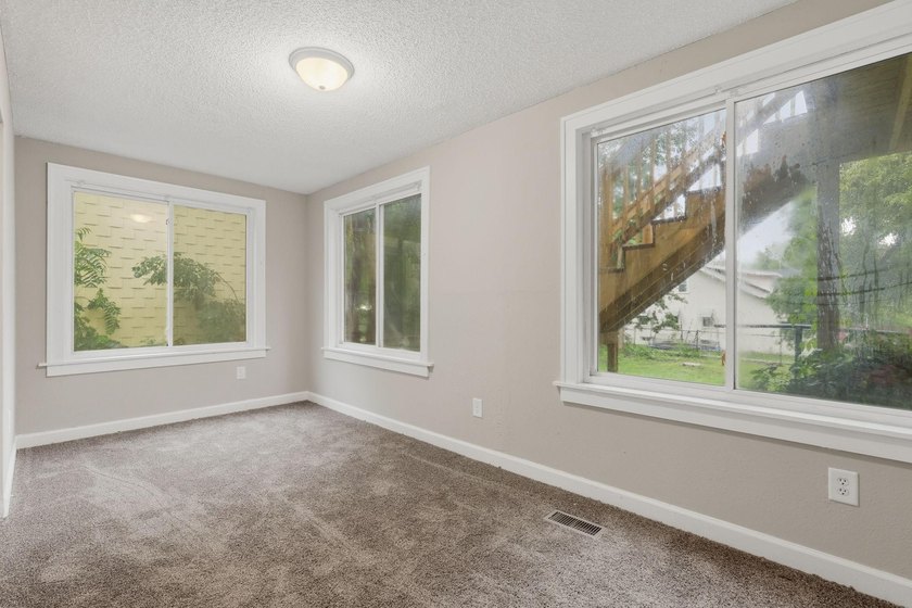 Completely Renovated Duplex with $70K+ in Updates! Exceptional - photo 8