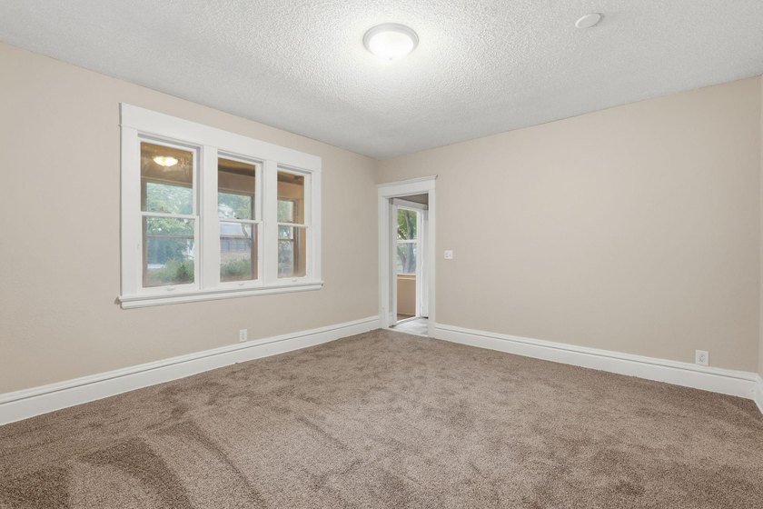 Completely Renovated Duplex with $70K+ in Updates! Exceptional - photo 9