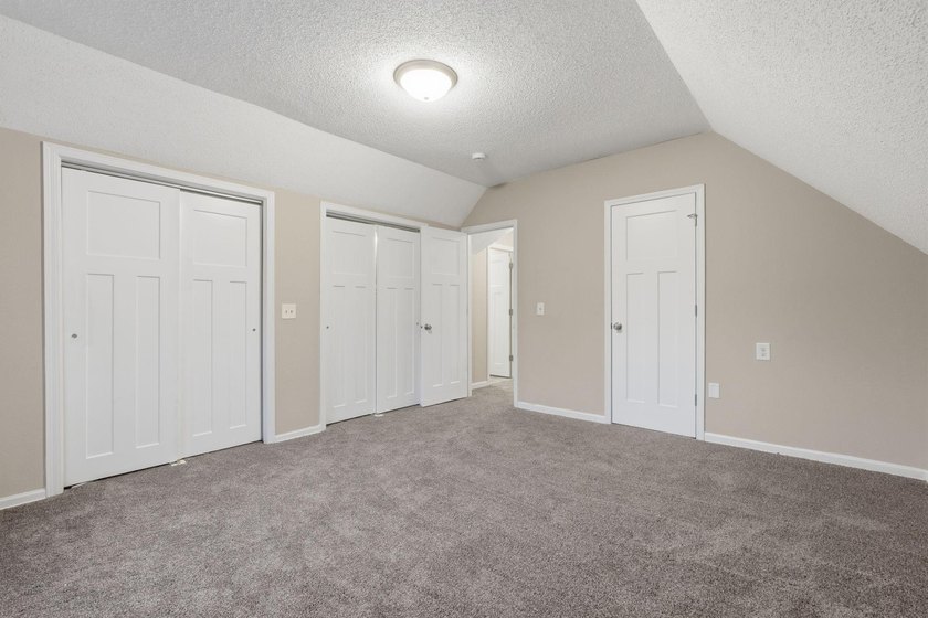 Completely Renovated Duplex with $70K+ in Updates! Exceptional - photo 10