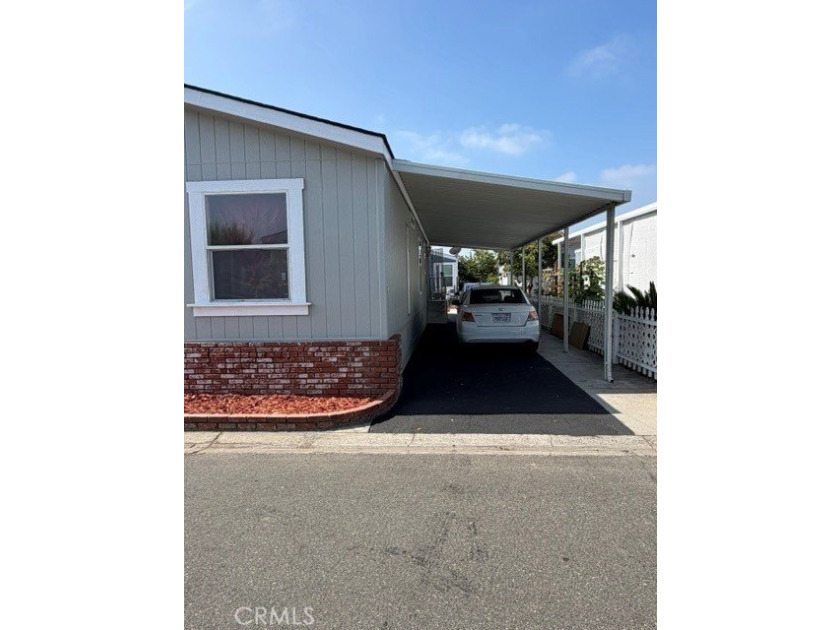 Welcome to Gables Mobile Home Estates, one of Santa Ana's most - photo 20
