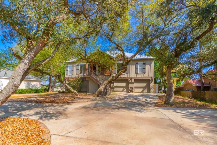 Experience the best of Gulf Shores living in this spacious 4 - photo 3