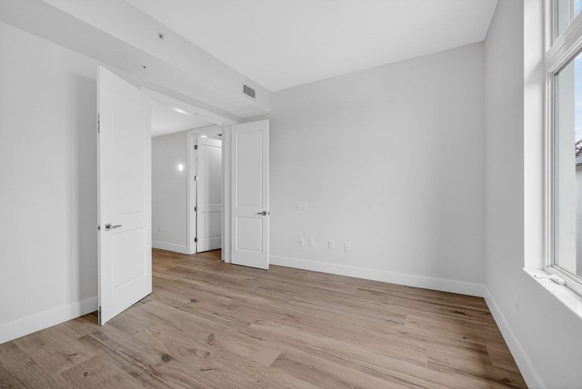 Elevator to your private entrance. Discreetly nestled within an - photo 28