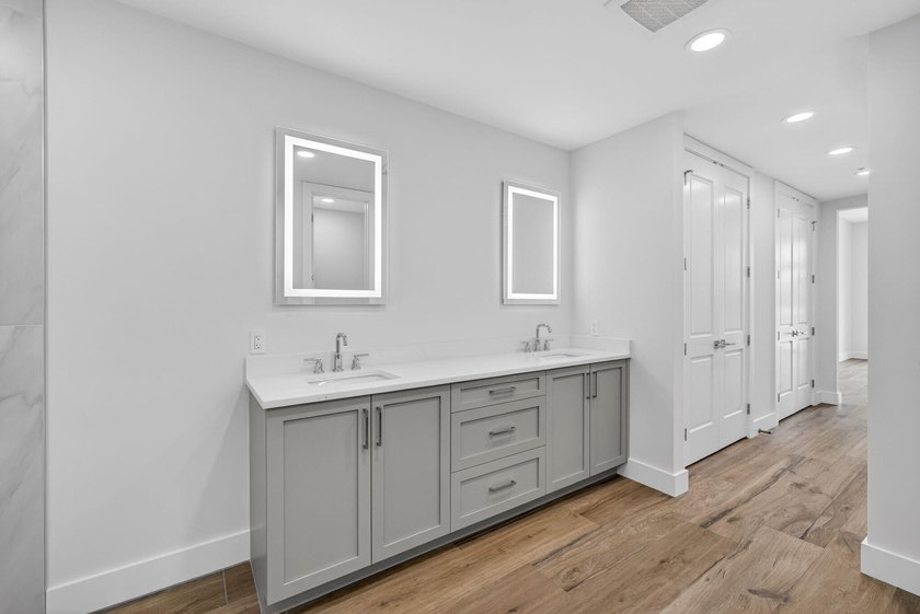 Elevator to your private entrance. Discreetly nestled within an - photo 44