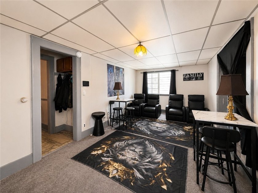 Calling all investors and owner-occupants! Don't miss this - photo 6
