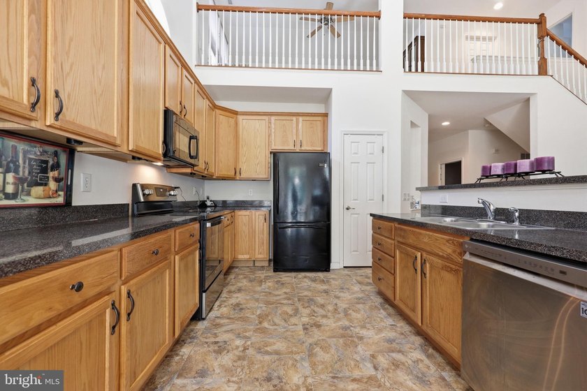 WELCOME HOME TO 34 VIRGINIA DRIVE! Rarely offered 2 story home - photo 15