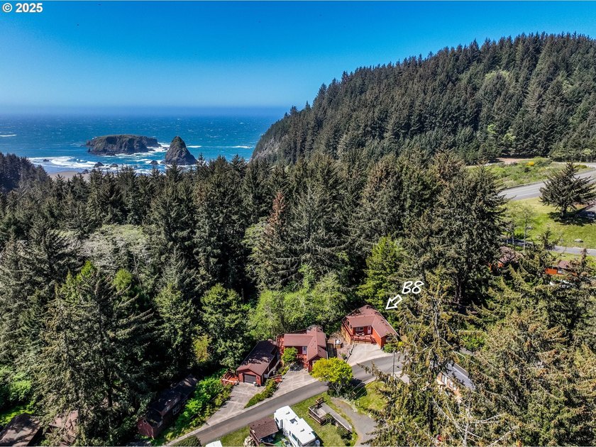 Turnkey coastal retreat in Whaleshead Beach Resort. Fully - photo 2
