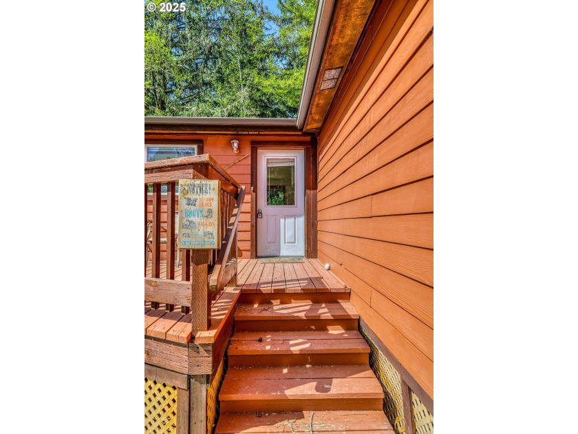 Turnkey coastal retreat in Whaleshead Beach Resort. Fully - photo 5