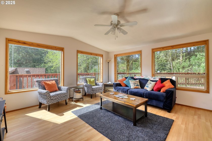 Turnkey coastal retreat in Whaleshead Beach Resort. Fully - photo 7