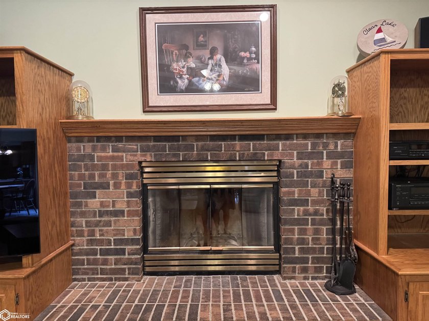 This one has it ALL! Enjoy quiet cul-de-sac living with room for - photo 14