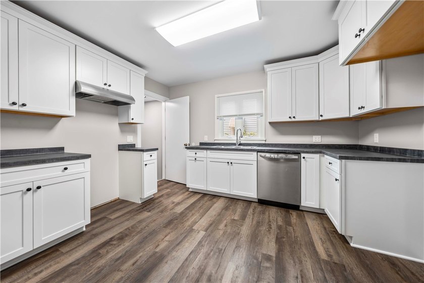 Welcome to 358 Glide Street, Rochester, NY-a rare opportunity to - photo 6