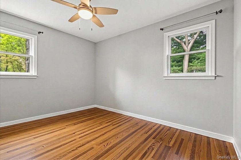 Welcome to Miller Place! This spacious 4-bedroom colonial offers - photo 25