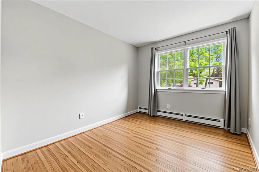 Welcome to Miller Place! This spacious 4-bedroom colonial offers - photo 27