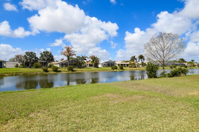 Beautiful home in Lake Forest at St Lucie West with lovely Lake - photo 41