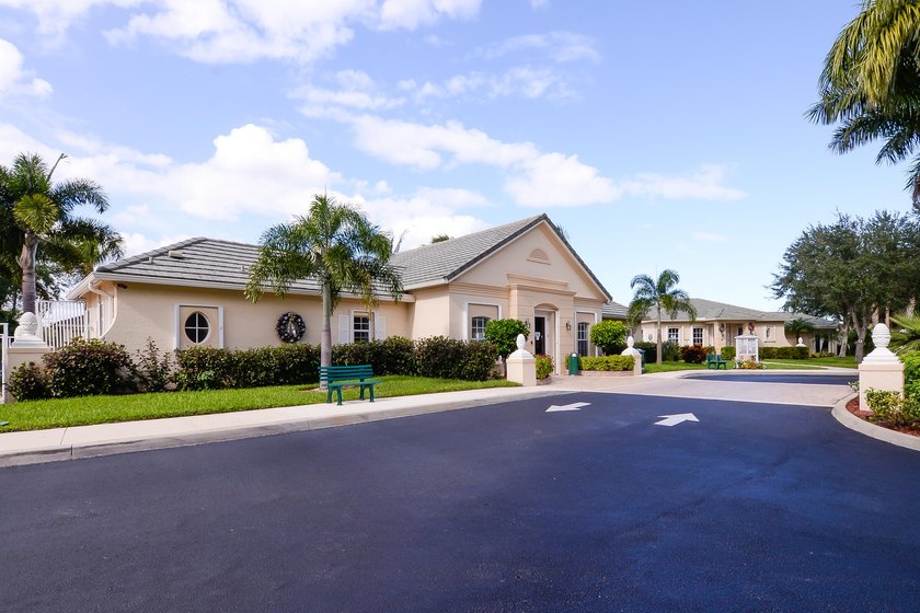 Beautiful home in Lake Forest at St Lucie West with lovely Lake - photo 44
