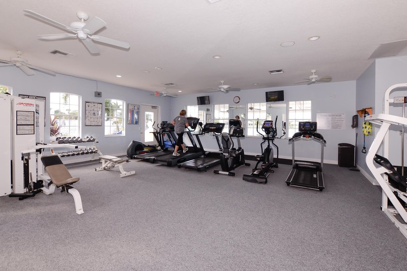 Beautiful home in Lake Forest at St Lucie West with lovely Lake - photo 45
