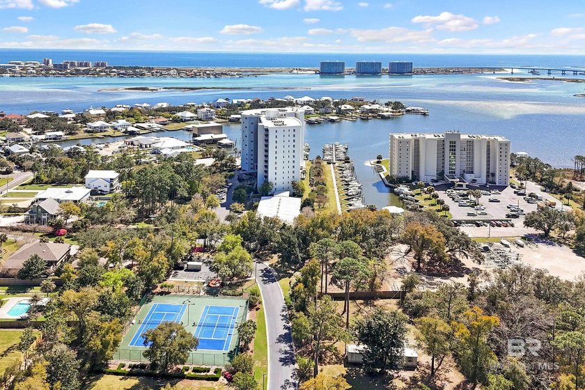 Experience waterfront living at Bayshore Towers, an exclusive - photo 2