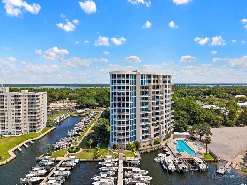 Experience waterfront living at Bayshore Towers, an exclusive - photo 6