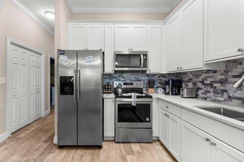 Located in Seagrove Highlands, a newer residential community in - photo 7