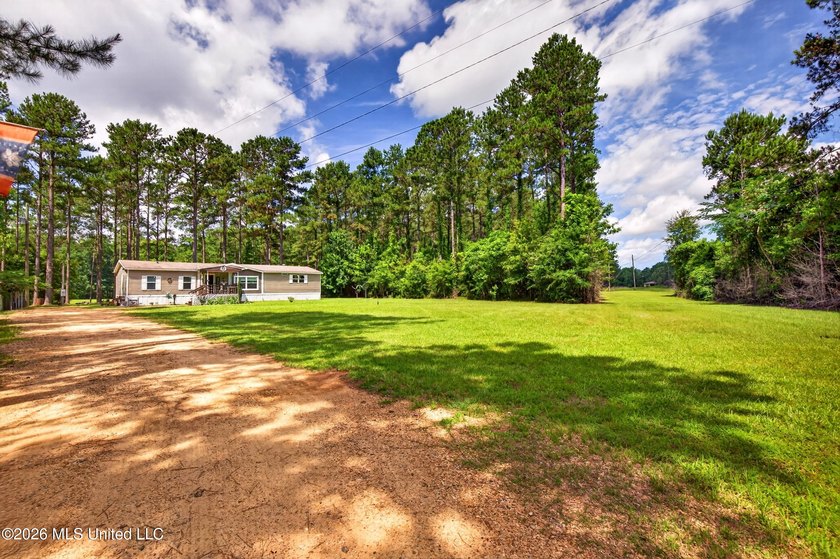 Escape to your own private outdoor paradise with this 3-bedroom - photo 12