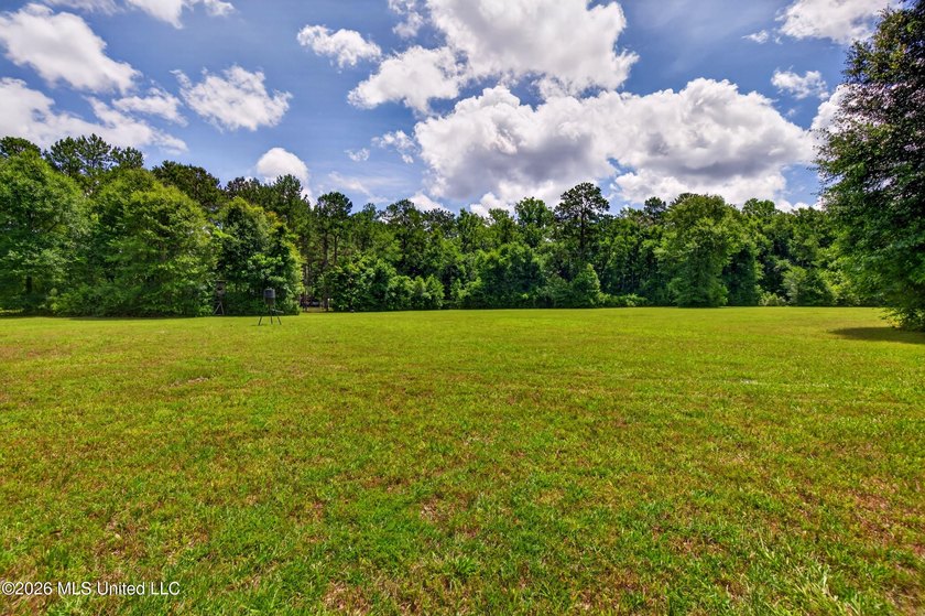 Escape to your own private outdoor paradise with this 3-bedroom - photo 16