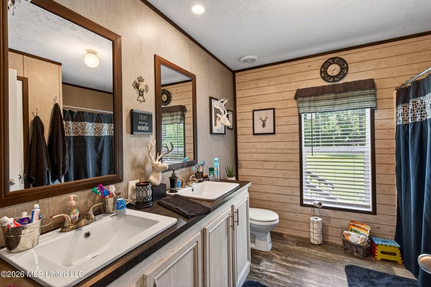 Escape to your own private outdoor paradise with this 3-bedroom - photo 43