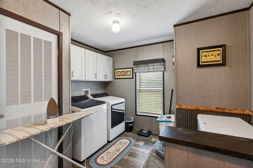Escape to your own private outdoor paradise with this 3-bedroom - photo 47
