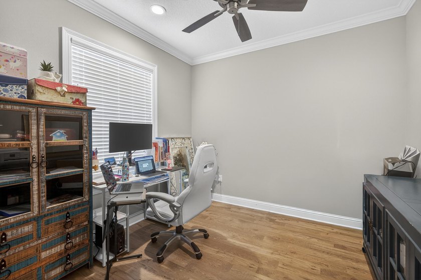 Built by respected local builder Randy Wise Homes, this - photo 10
