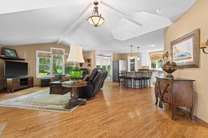 Lake living starts here! Nestled in the heart of Delafield, this - photo 15