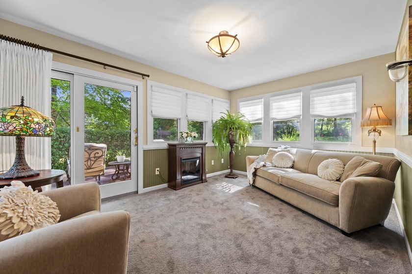 Lake living starts here! Nestled in the heart of Delafield, this - photo 24