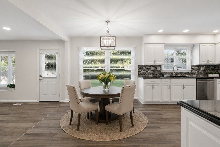 Fresh. Clean. Move-in Ready. Welcome to this beautifully - photo 8
