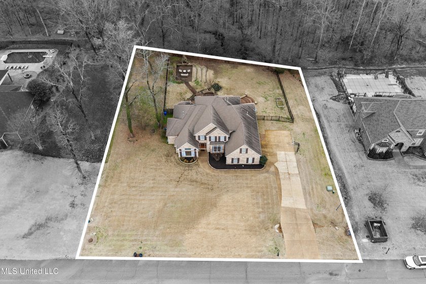 Belmor Lakes Neighborhood - Lake + walking trails - Two-story - photo 38