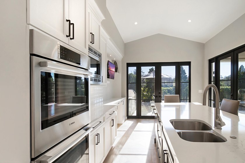 Totally renovated 3 bedroom 3 bath home in coveted Chukker Cove - photo 23