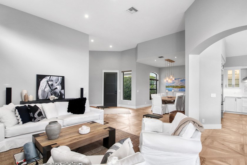 Totally renovated 3 bedroom 3 bath home in coveted Chukker Cove - photo 27