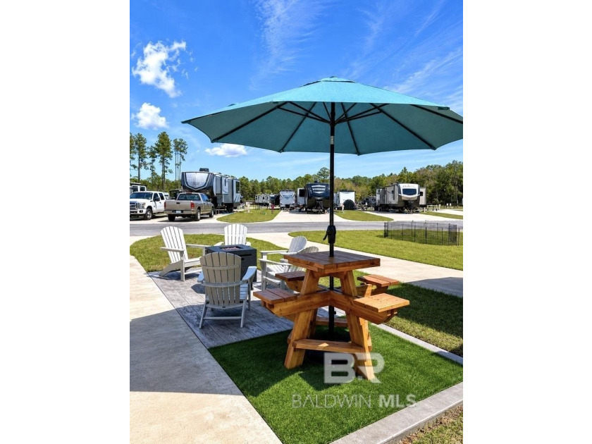 Enjoy the Alabama Gulf Coast lifestyle from this upgraded - photo 3