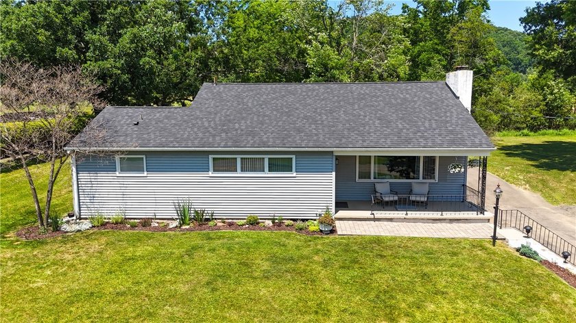 Welcome to this tastefully remodeled ranch offering a - photo 2