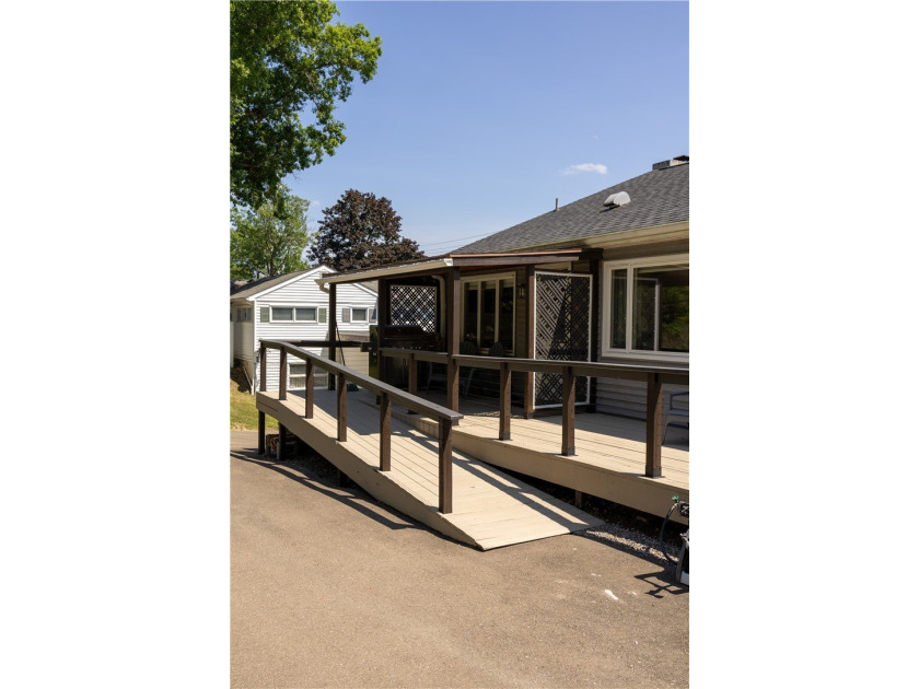 Welcome to this tastefully remodeled ranch offering a - photo 5