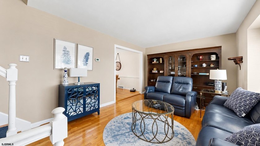 Opportunity to own on an extremely desirable block in Ventnor - photo 13