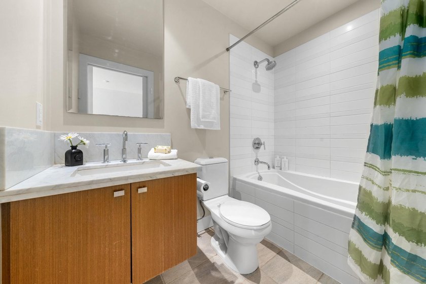 Located in the peaceful Iona neighbourhood Stirling House is a - photo 16