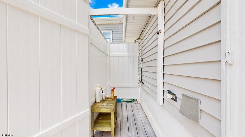 Opportunity to own on an extremely desirable block in Ventnor - photo 36