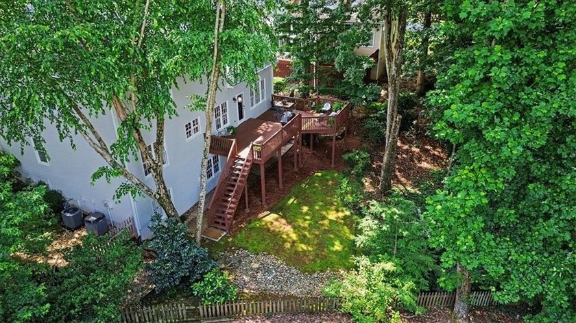 Beautifully maintained and spacious home located in the highly - photo 50
