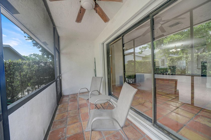 Discover this charming 1 bedroom, 1 bathroom condo in a prime - photo 18